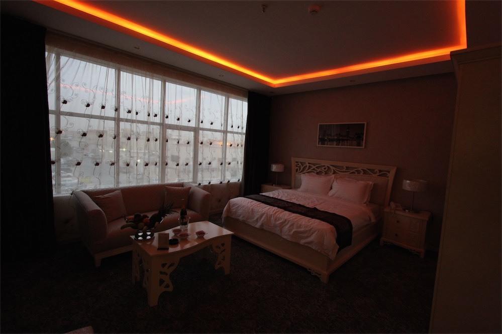 Taleen Granada Hotel Apartments Рияд Стая снимка