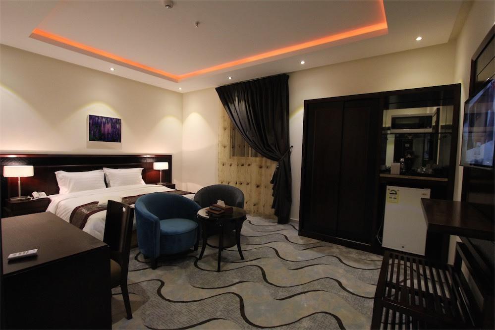 Taleen Granada Hotel Apartments Рияд Стая снимка