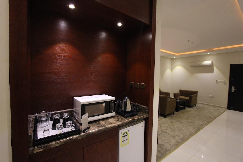 Taleen Granada Hotel Apartments Рияд Стая снимка