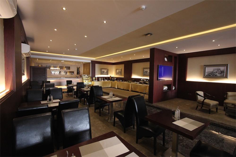 Taleen Granada Hotel Apartments Рияд Екстериор снимка